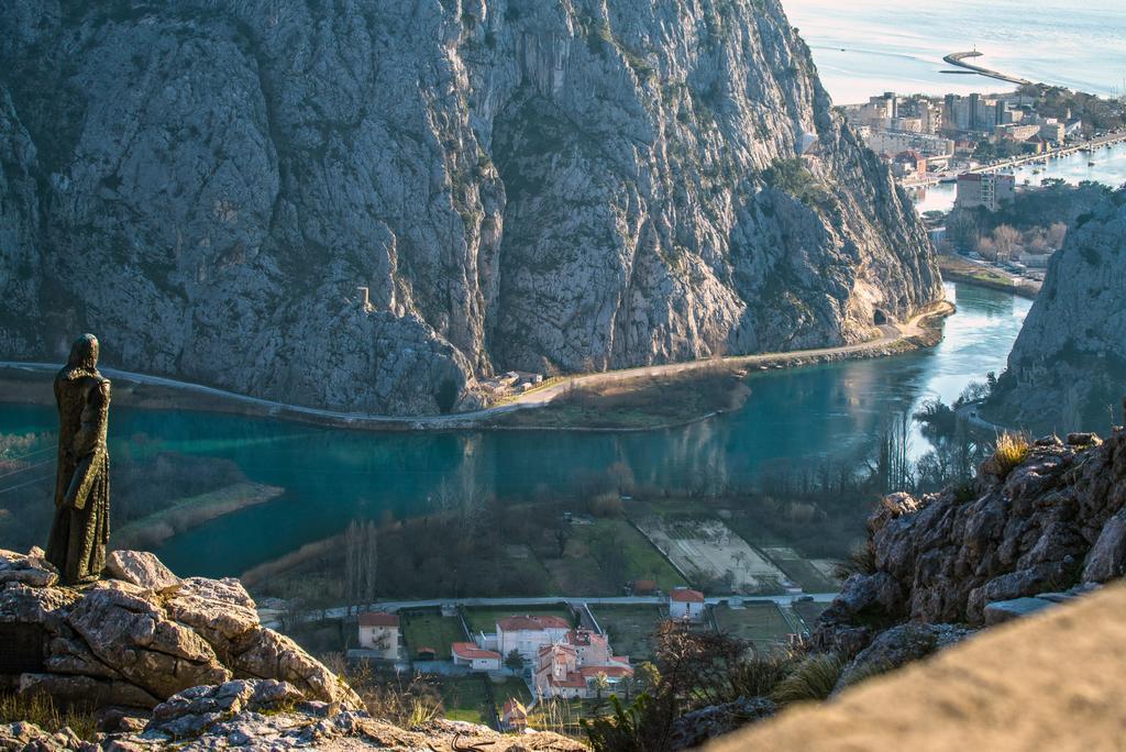 Apartman Horizont Leilighet Omiš Eksteriør bilde