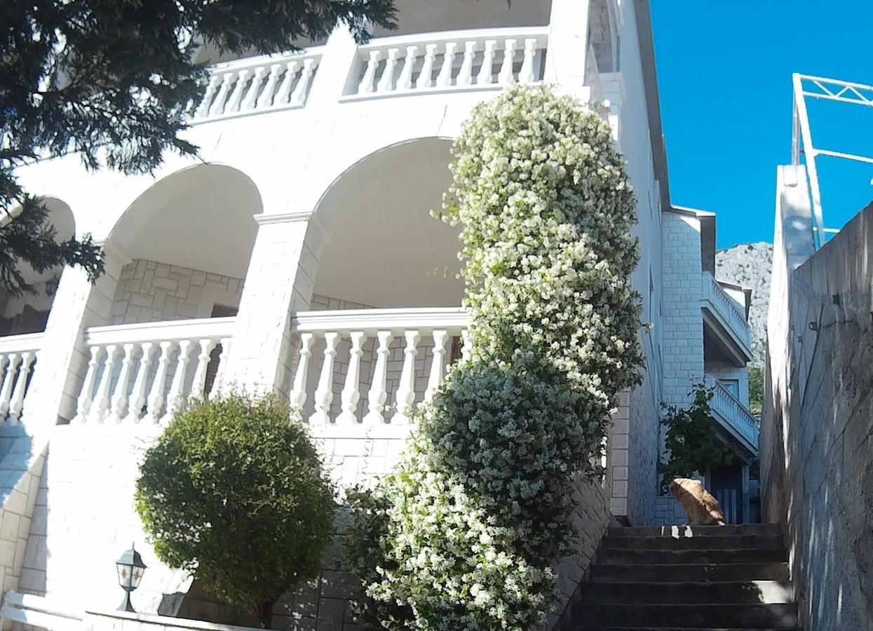 Apartman Horizont Leilighet Omiš Eksteriør bilde