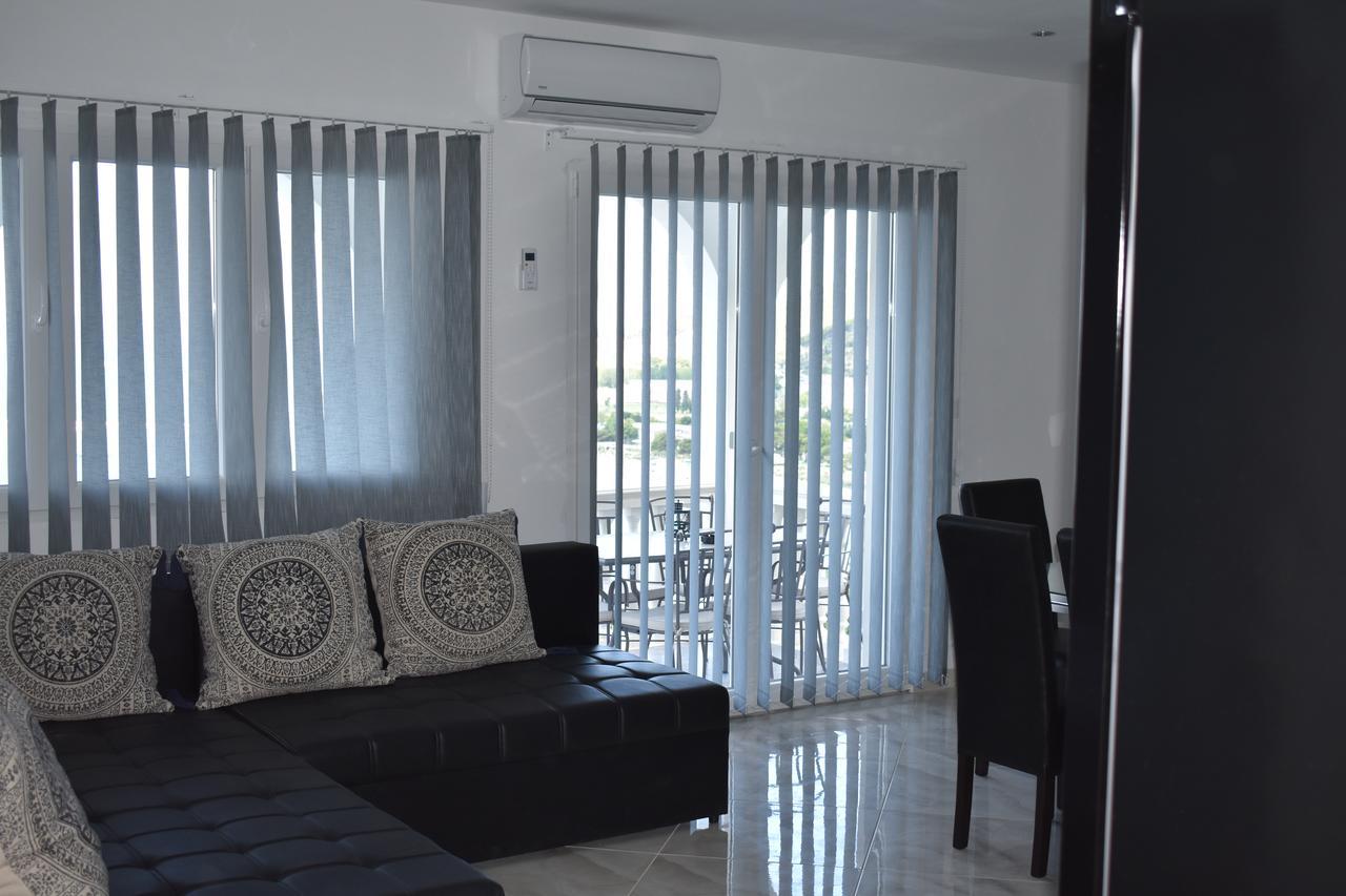 Apartman Horizont Leilighet Omiš Eksteriør bilde